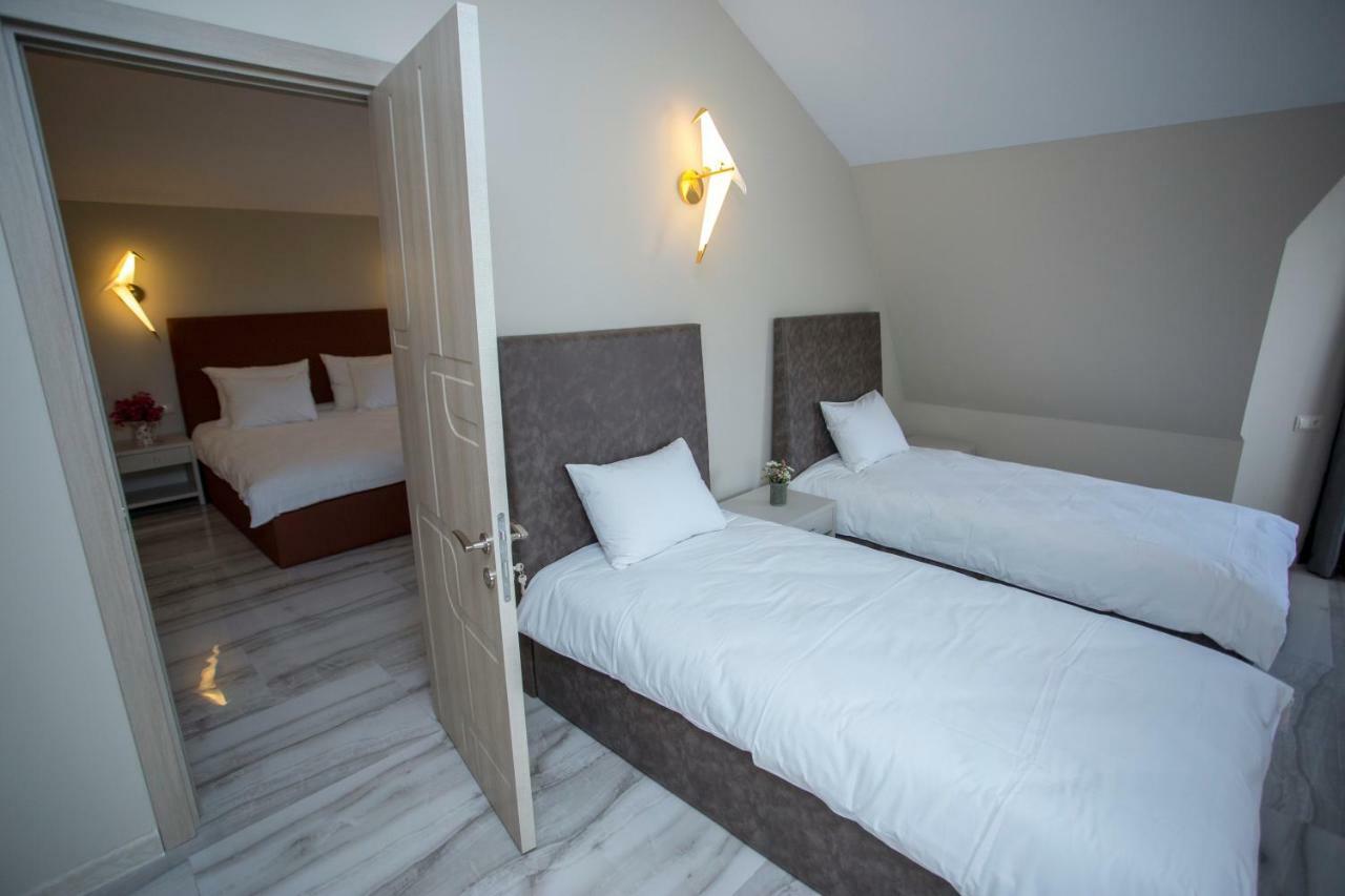 Downtown Hotel Batumi Ngoại thất bức ảnh